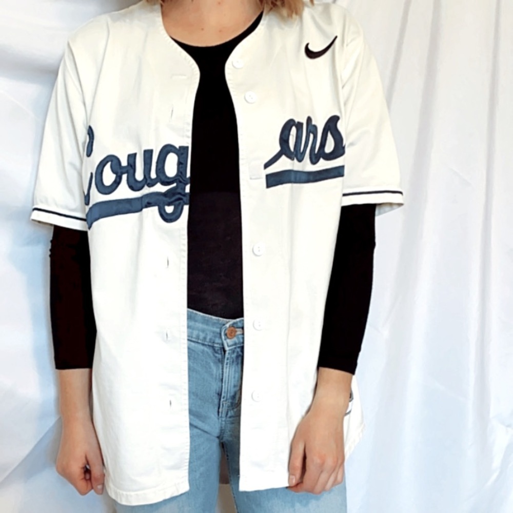 Nike men’s large Cougars jersey #18